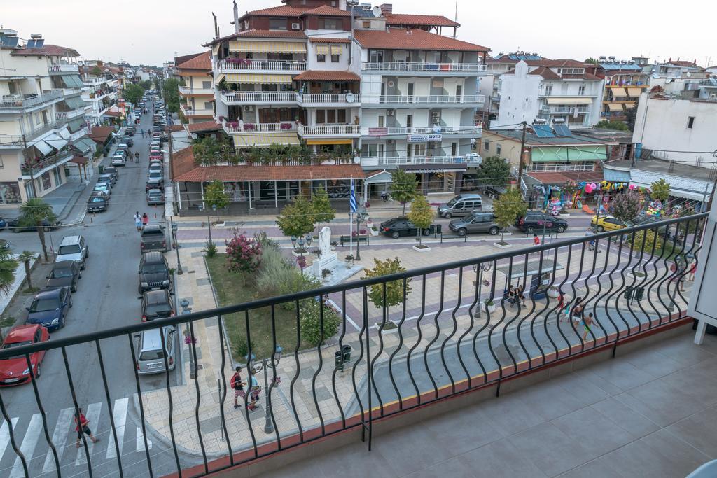 Adonis Apartments Paralía Extérieur photo